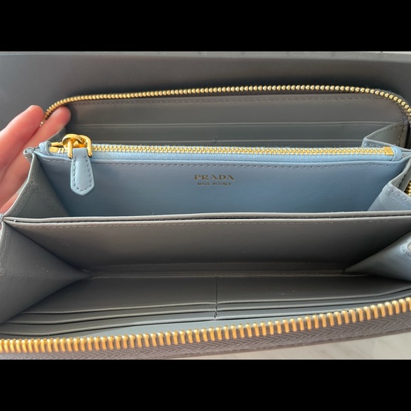 PRADA wallet - Picture 3 of 3